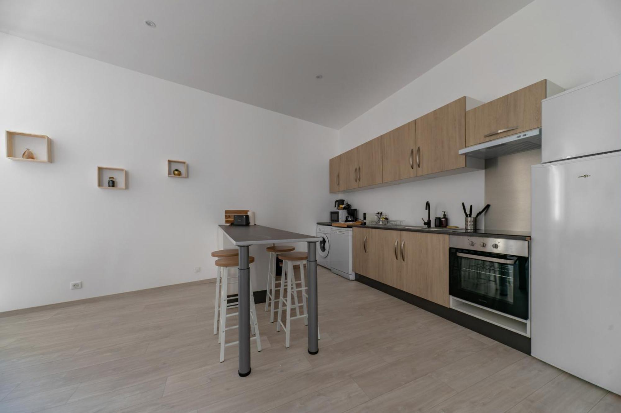 Le Ravy - Appartement Design, 2 Chambres, Centre Ville Vichy Bagian luar foto