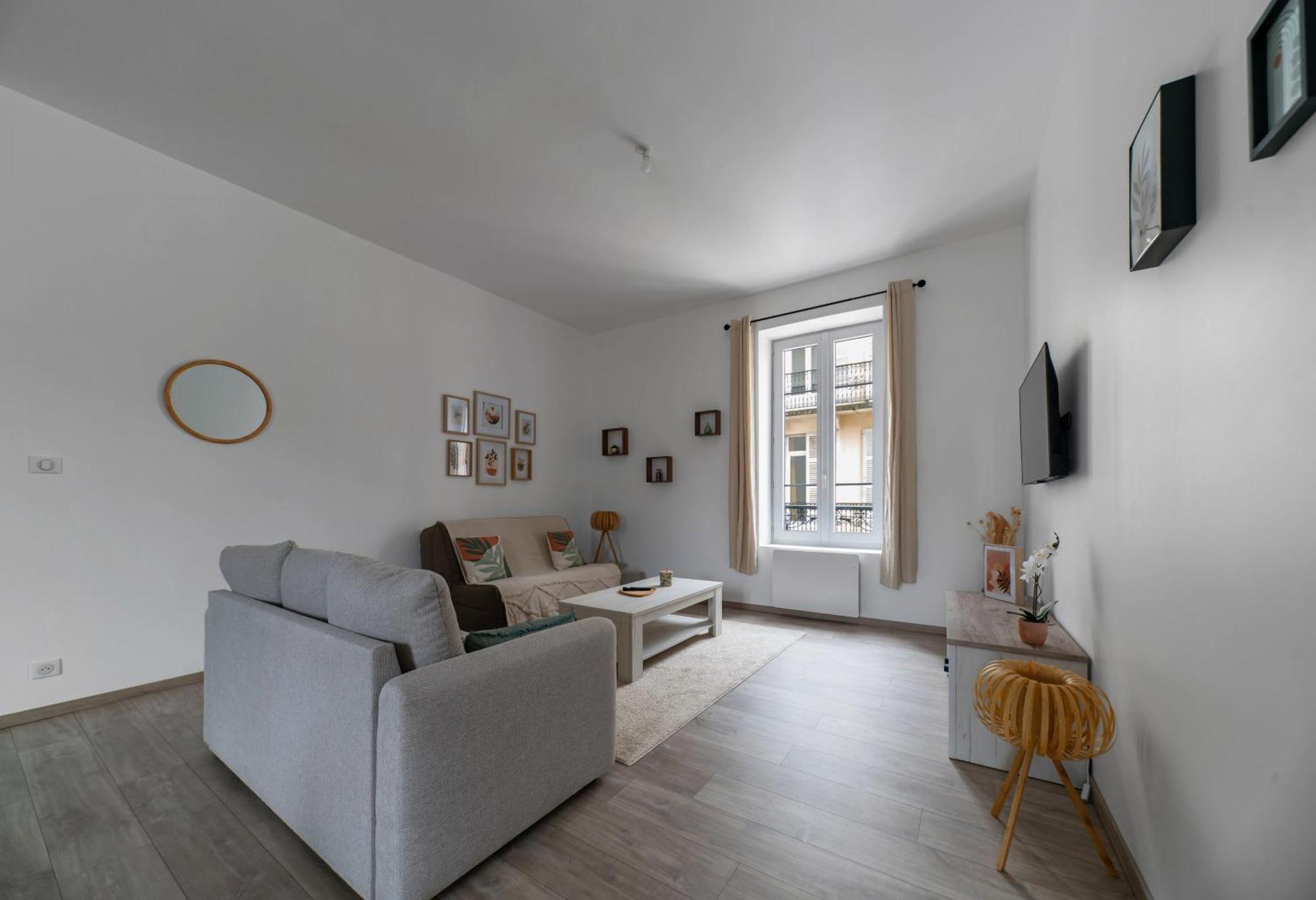 Le Ravy - Appartement Design, 2 Chambres, Centre Ville Vichy Bagian luar foto
