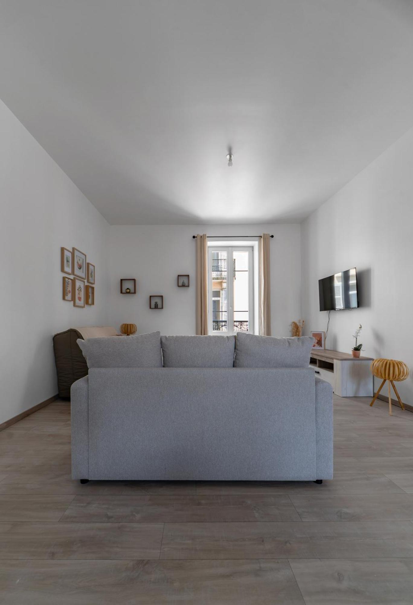 Le Ravy - Appartement Design, 2 Chambres, Centre Ville Vichy Bagian luar foto
